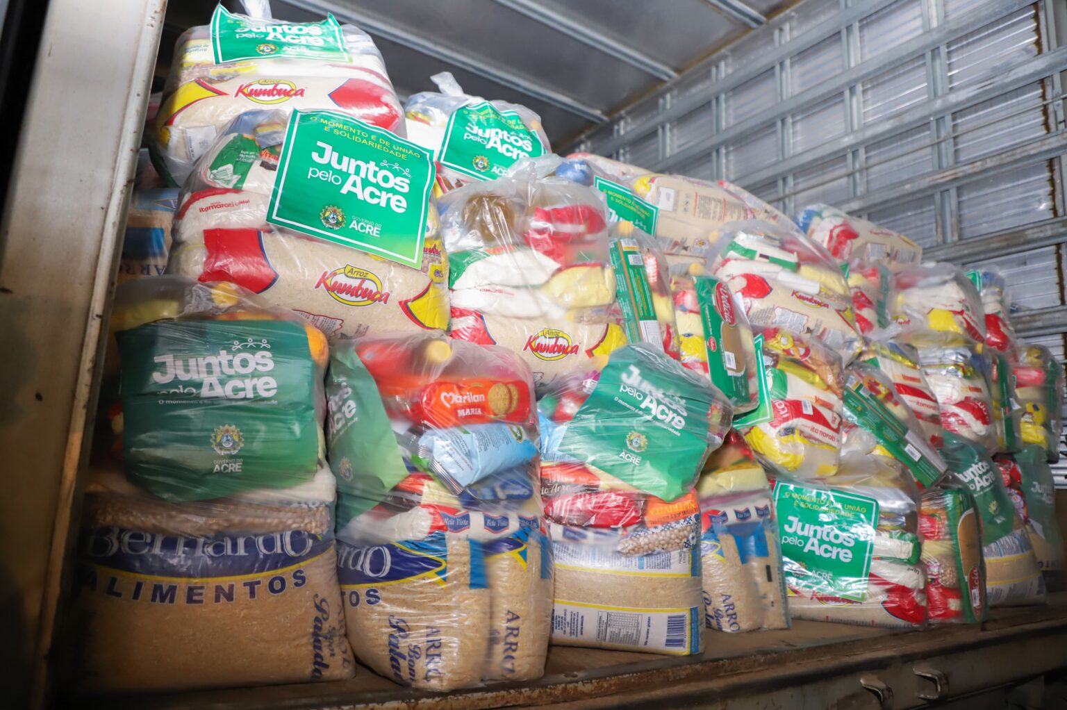 Mais de 12,4 toneladas de alimentos chegam às Terras Indígenas do Acre