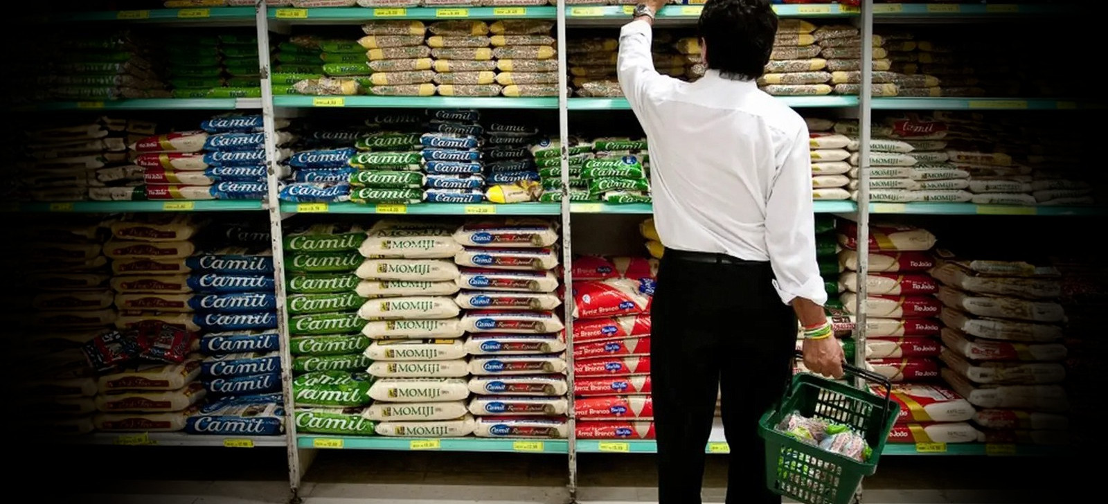 Governo federal propõe cesta básica com imposto zerado para 15 alimentos