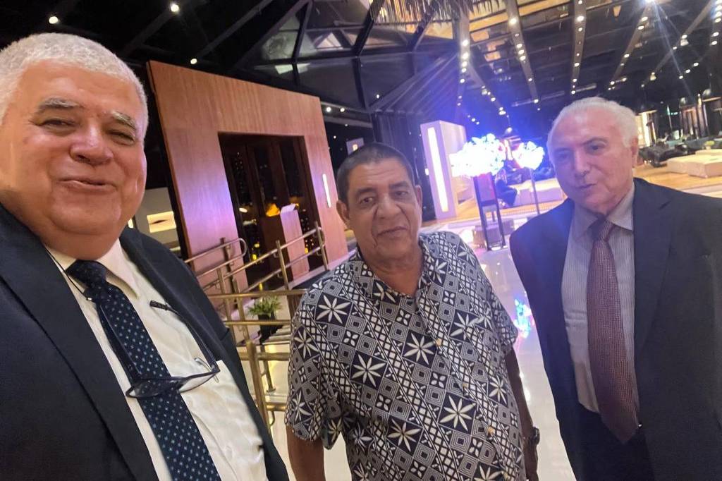 ‘Te conheço de algum lugar’: Zeca Pagodinho encontra Michel Temer e não o reconhece