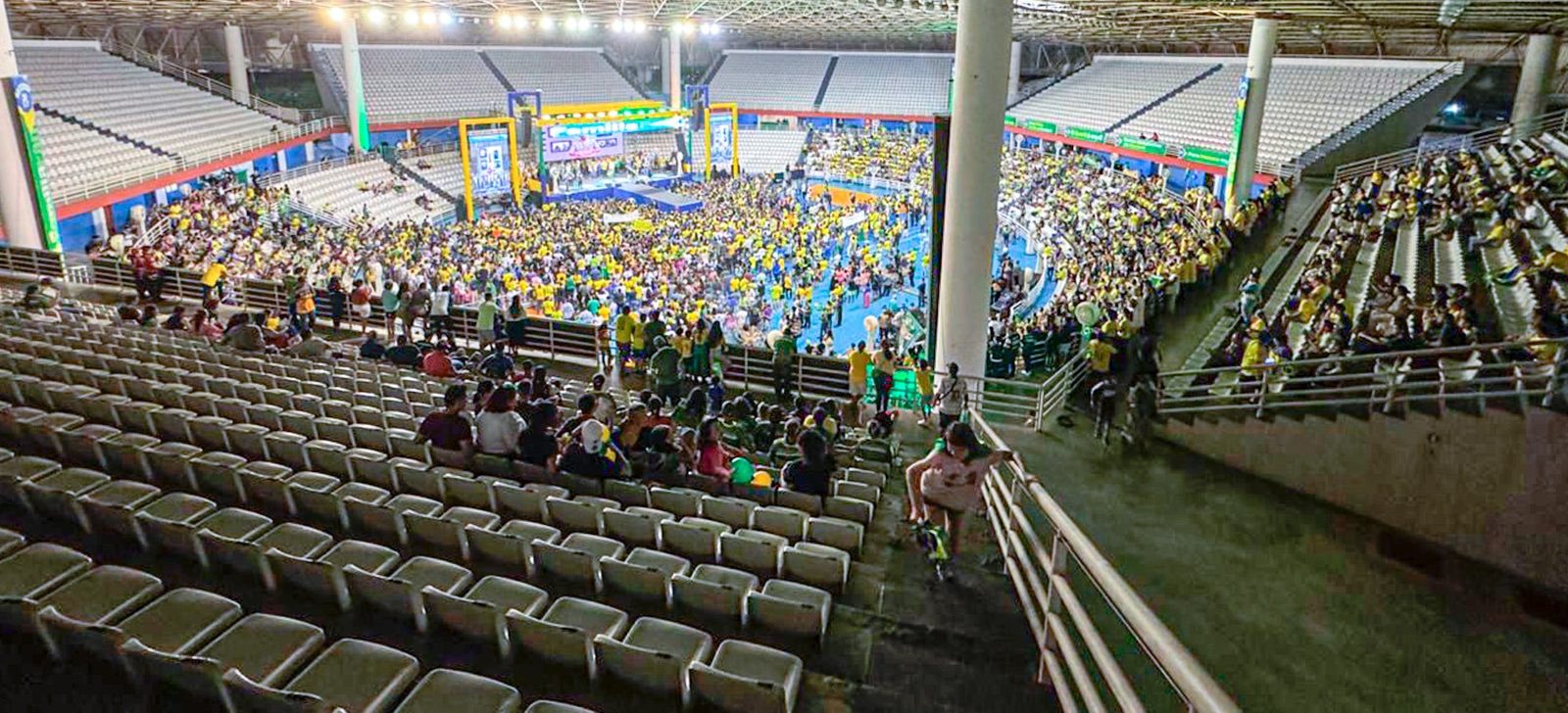 Evento político com Jair Bolsonaro e Alberto Neto em Manaus fica esvaziado