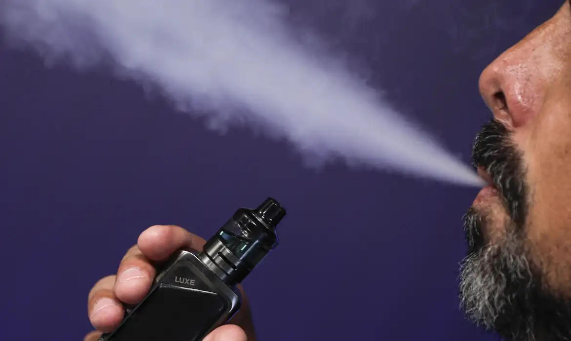 #movimentovapeOFF: campanha alerta para perigos do cigarro eletrônico