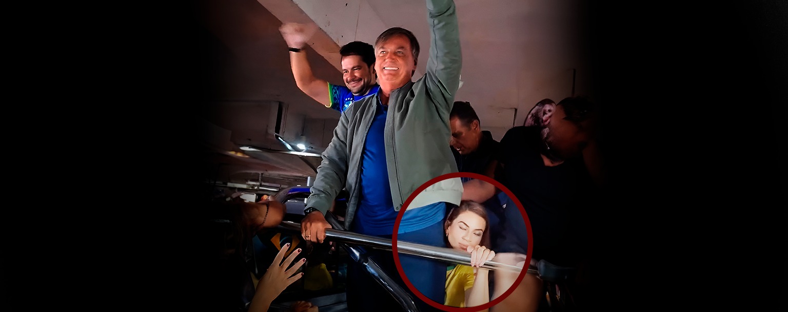 Deputada do AM, Débora Menezes se agacha para ficar perto de Bolsonaro