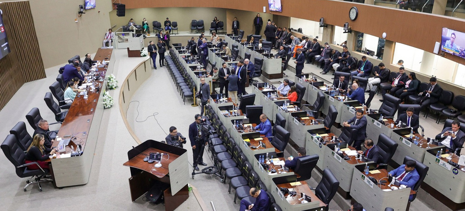 Bloqueio de CPI da Comunicação de Manaus é estratégia da base aliada, diz especialista