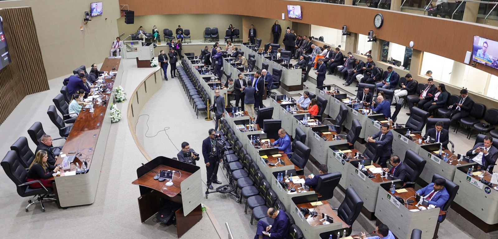 Bloqueio de CPI da Comunicação de Manaus é estratégia da base aliada, diz especialista