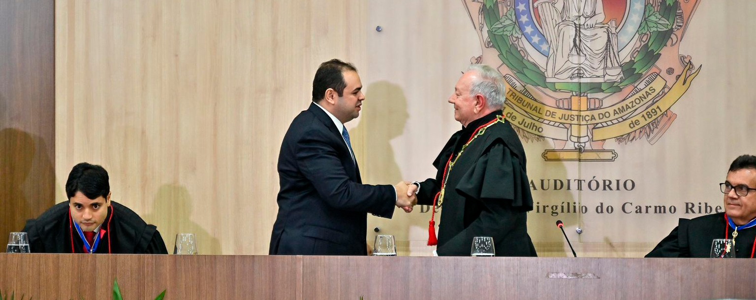Roberto Cidade participa da posse da nova Corte Eleitoral do TRE-AM