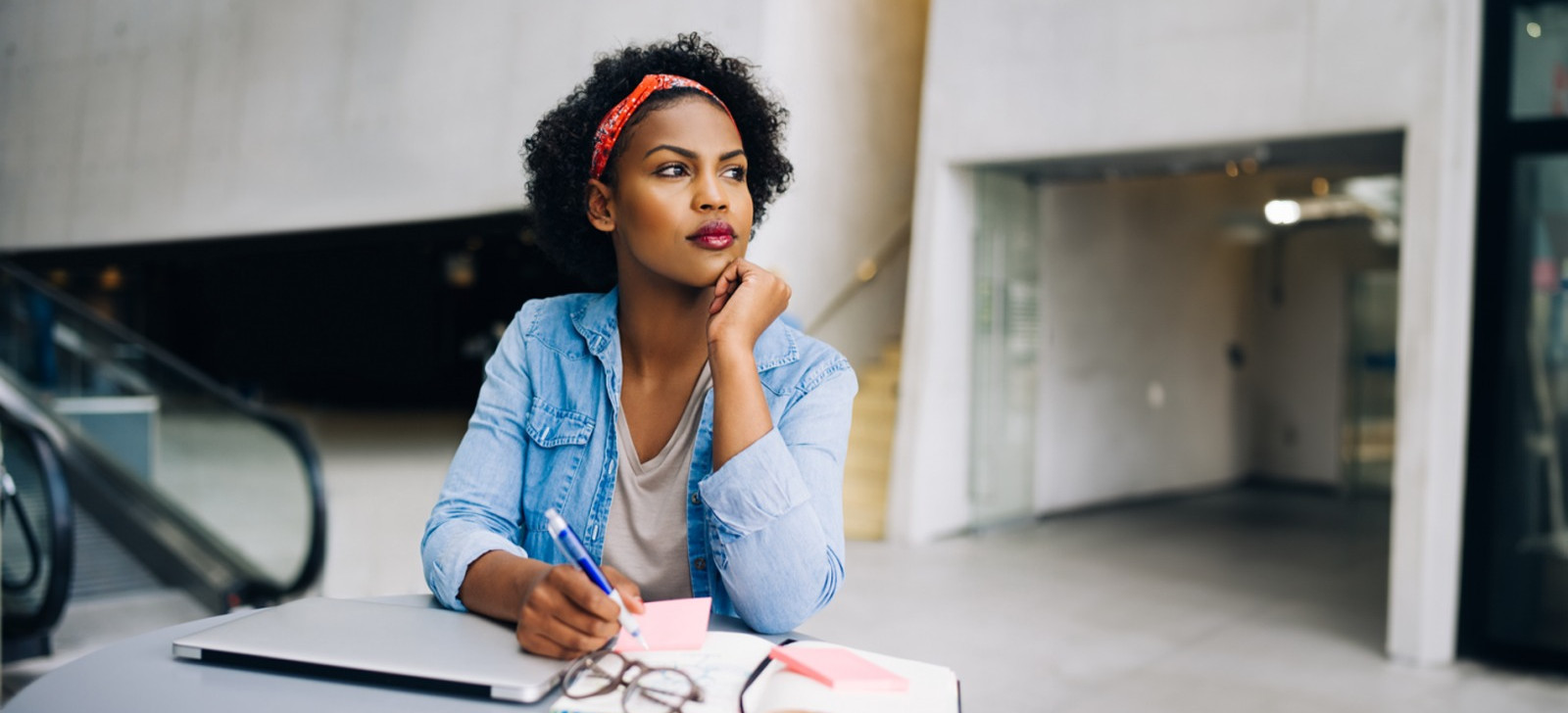 Universitários celebram PL que propõe bolsa de R$ 700 no País, mas apontam desafios