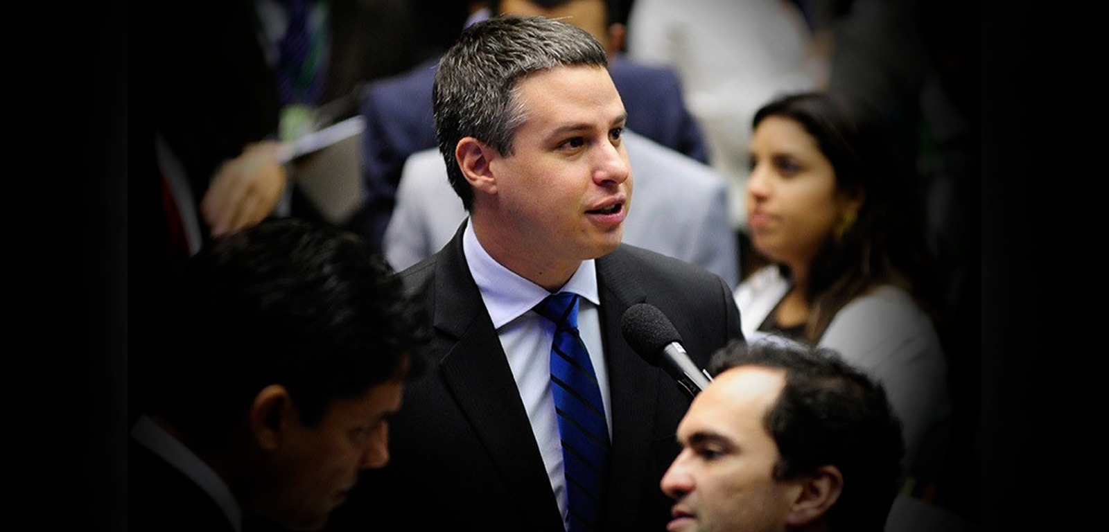 Congresso Nacional faz 1 minuto de silêncio pela morte do ex-deputado Arthur Bisneto