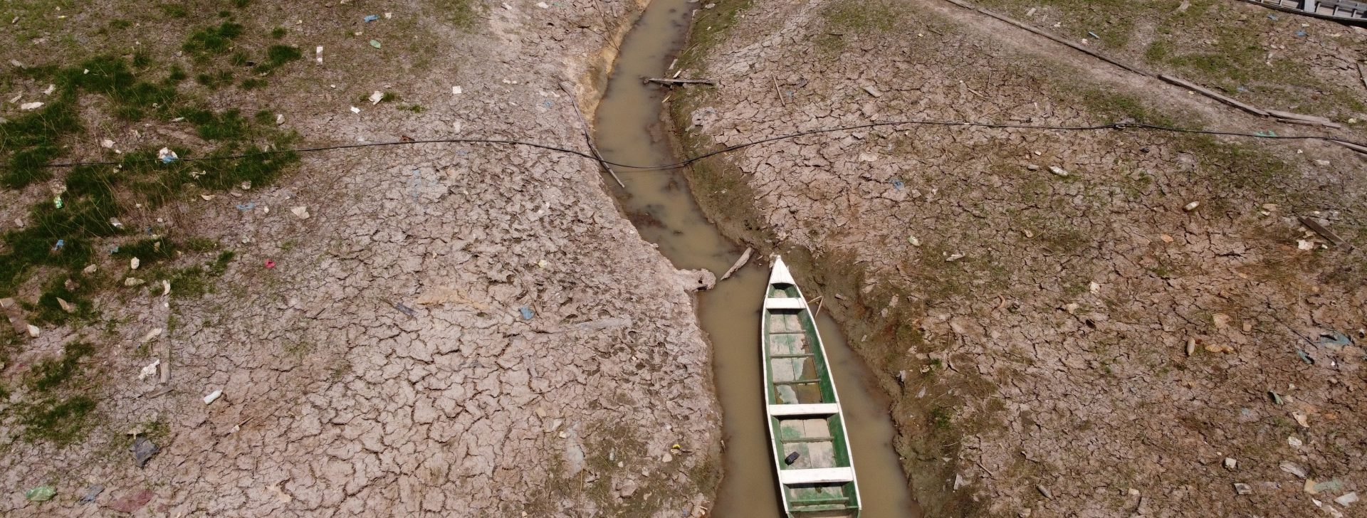 Tomada de drone da seca do Rio Negro no Porto do Cacau Pirera, no município de Iranduba, no Estado do Amazonas (Ricardo Oliveira)