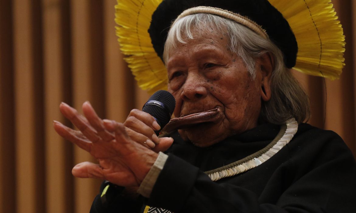 Cacique Raoni denuncia responsabilidade humana no desastre do RS