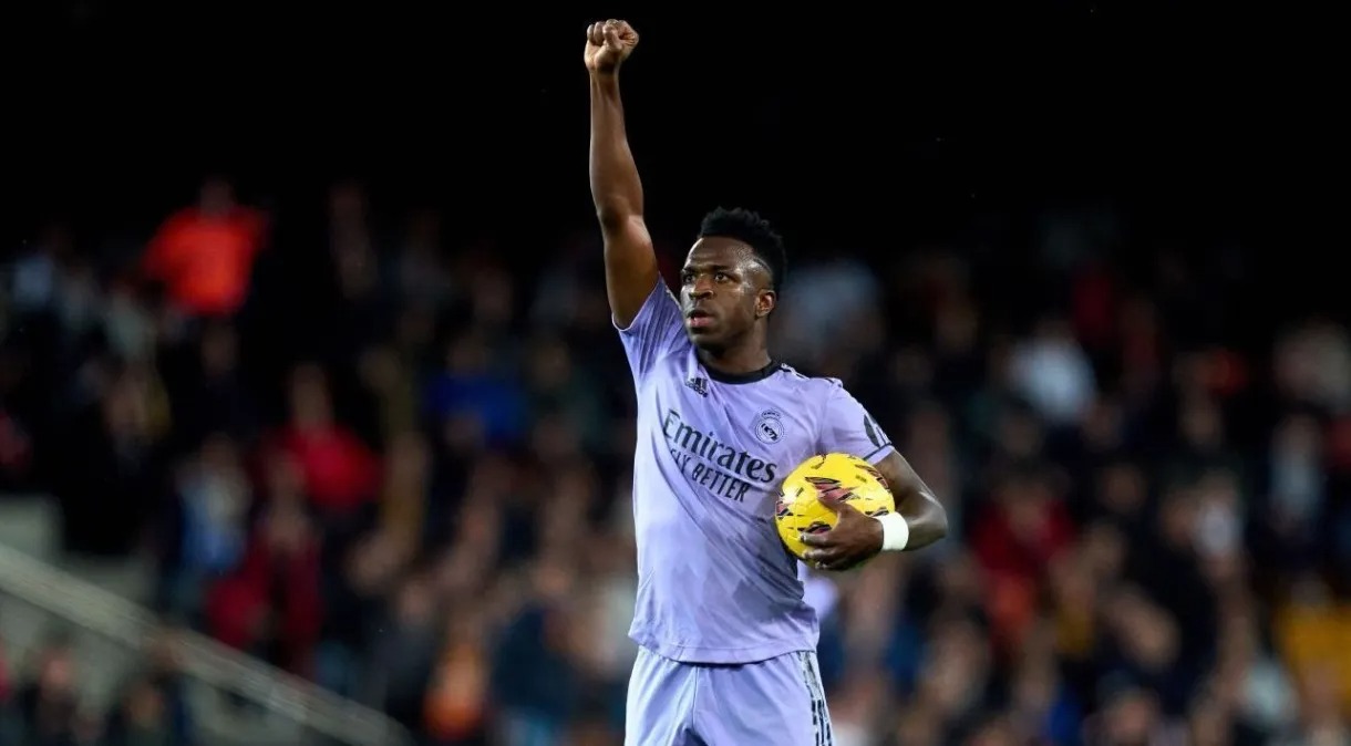 Condenação: Espanha manda prender torcedores por crime de racismo contra Vini Jr.