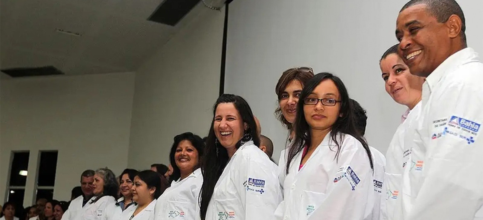 Profissionais do programa Mais Médicos terão reajuste de 8,4%