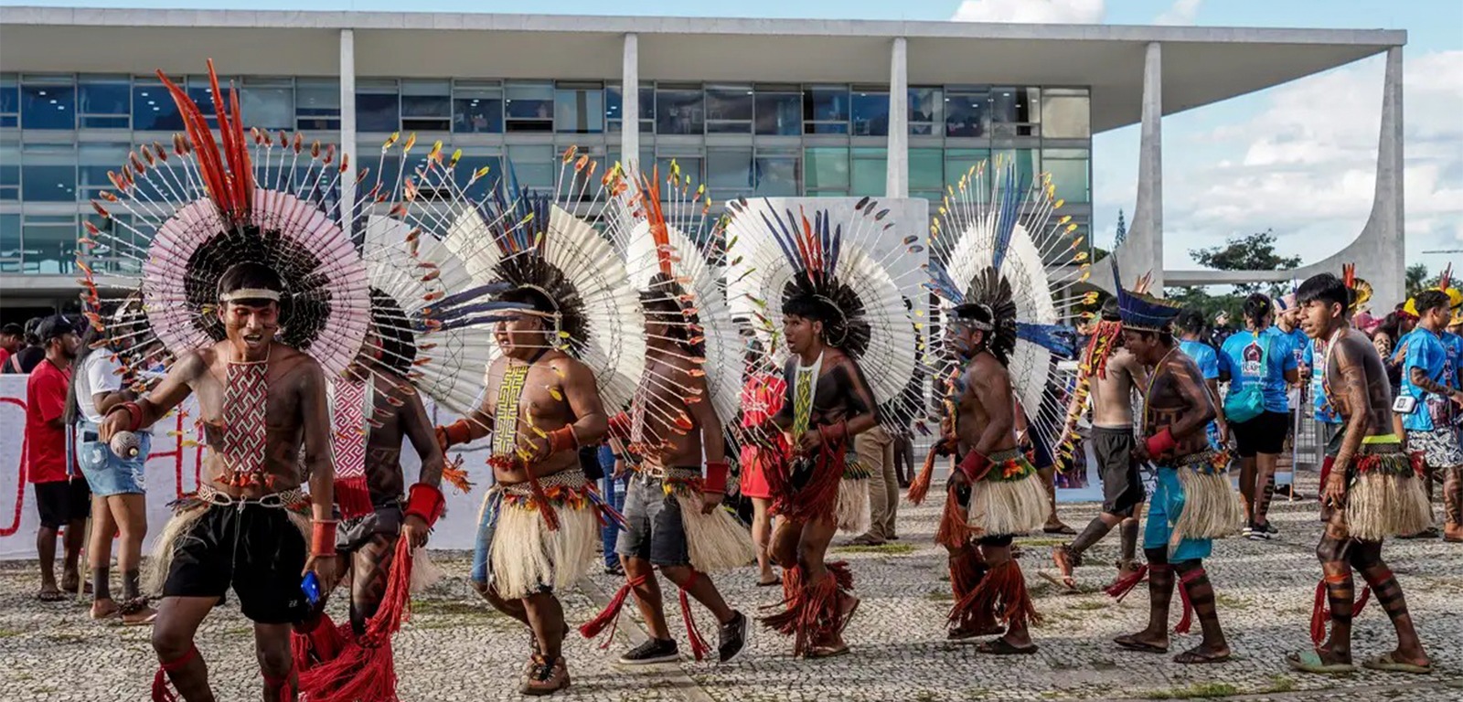Indígenas da Bahia cobram demarcação de terras do governo federal