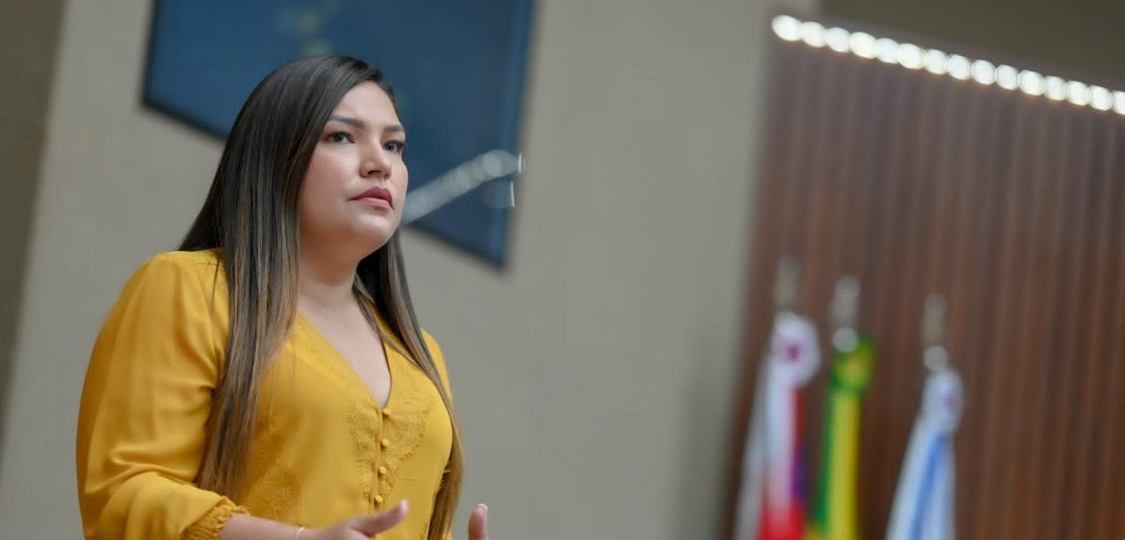 Deputada do AM perde processo na Justiça após tentar censurar jornalista