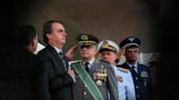 Bolsonaro e generais devem ser indiciados por tentativa de golpe, diz Veja