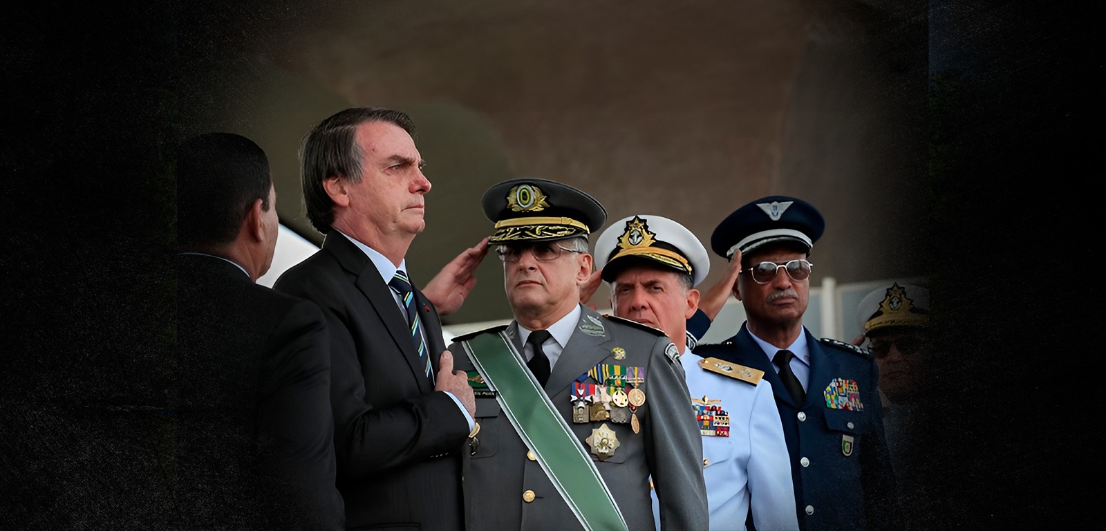 Bolsonaro e generais devem ser indiciados por tentativa de golpe, diz Veja