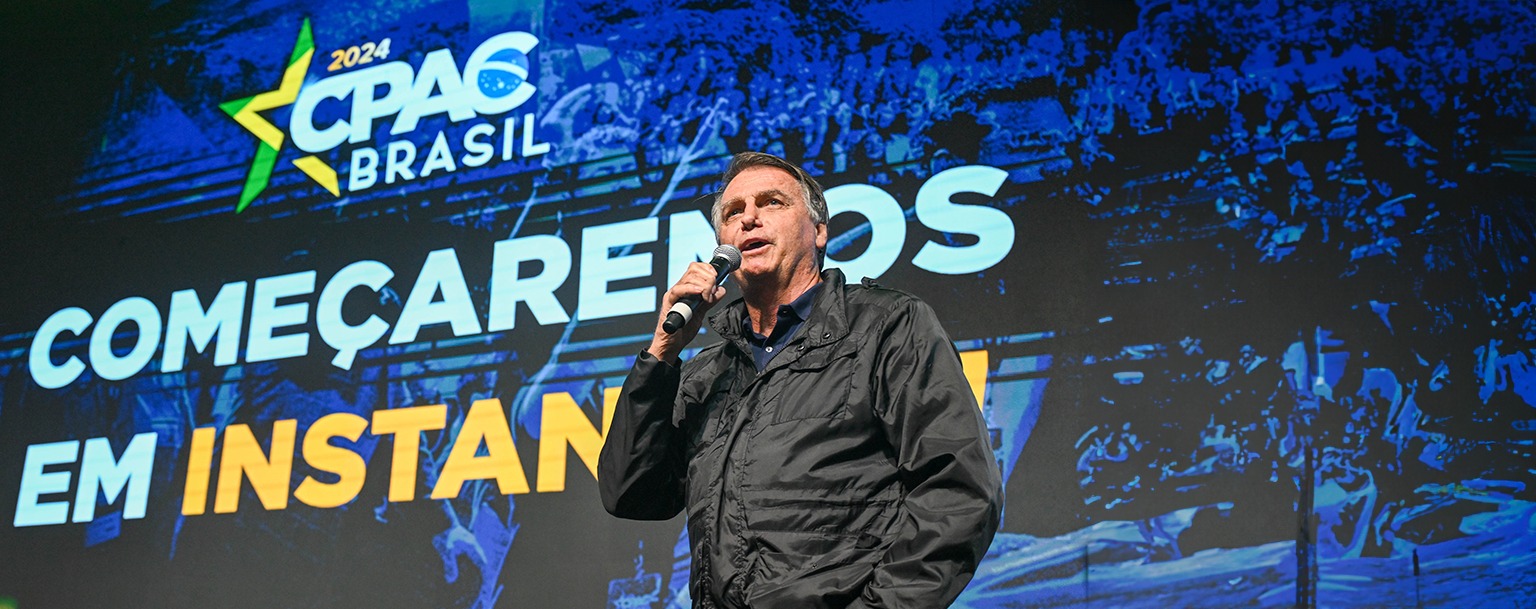 Em SC, Bolsonaro desinforma sobre Amazônia e erra datas: ‘Era cobiçada antes de 2500’