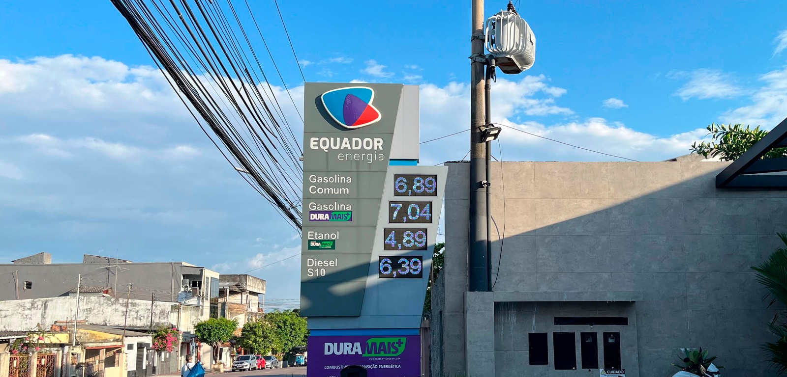 Refino pressiona preço da gasolina e derivado registra aumento de R$ 0,60 em Manaus