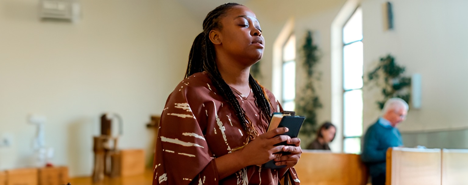 Datafolha: mulheres negras são maioria nas igrejas evangélicas de São Paulo
