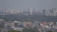 Manaus fica encoberta por fumaça neste sábado; qualidade do ar piora