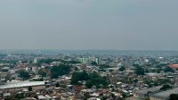 De ruim a péssima: com fumaça, qualidade do ar cai mais ainda em Manaus e internautas repercutem
