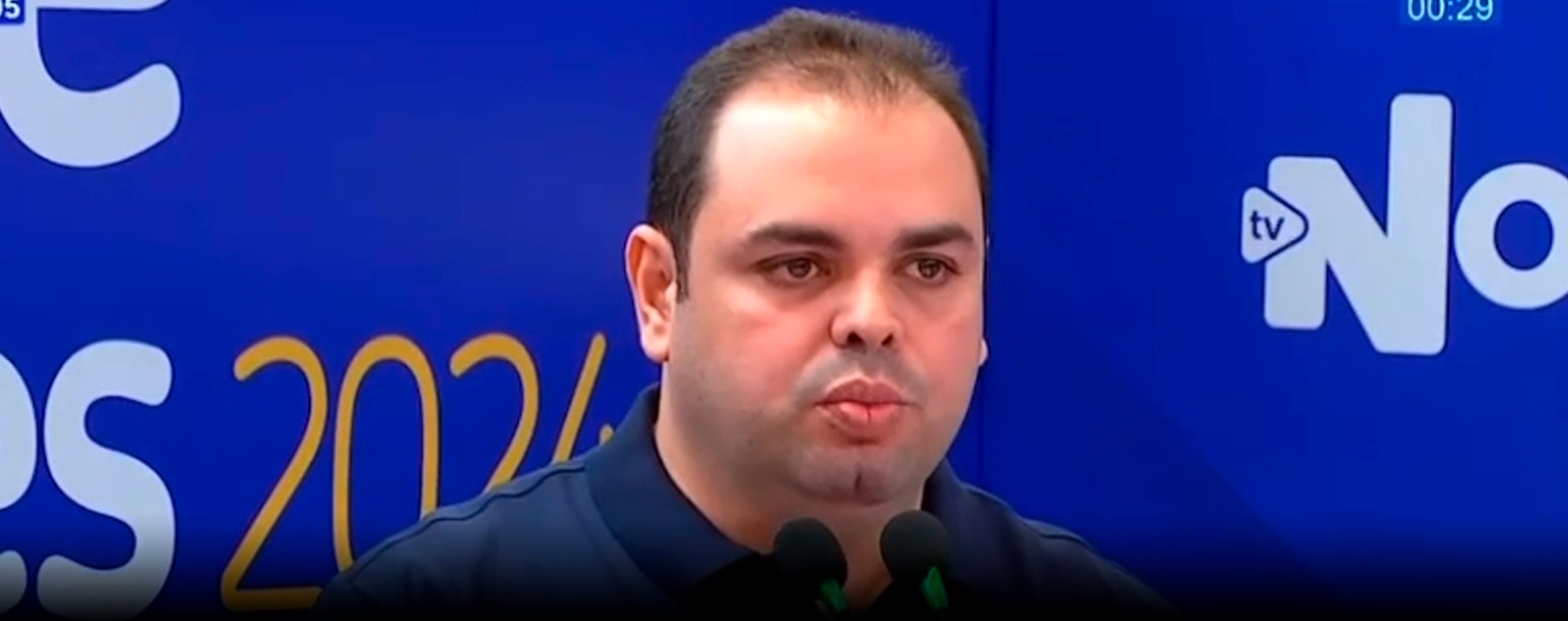 Cidade dispara contra Amom em debate: ‘Veio para ganhar flashes nas redes sociais’