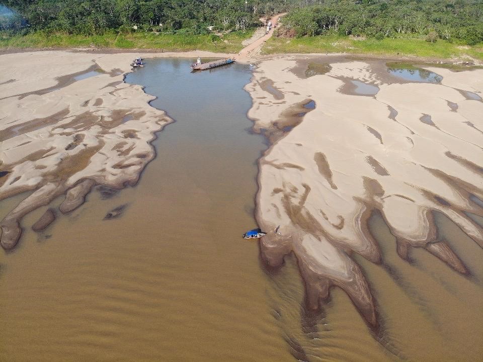 União, estado de Rondônia e prefeitura de Porto Velho devem fornecer galões, fardos de água, caminhões-pipa e caixas d'água, no prazo fixado. (Reprodução: DNIT)