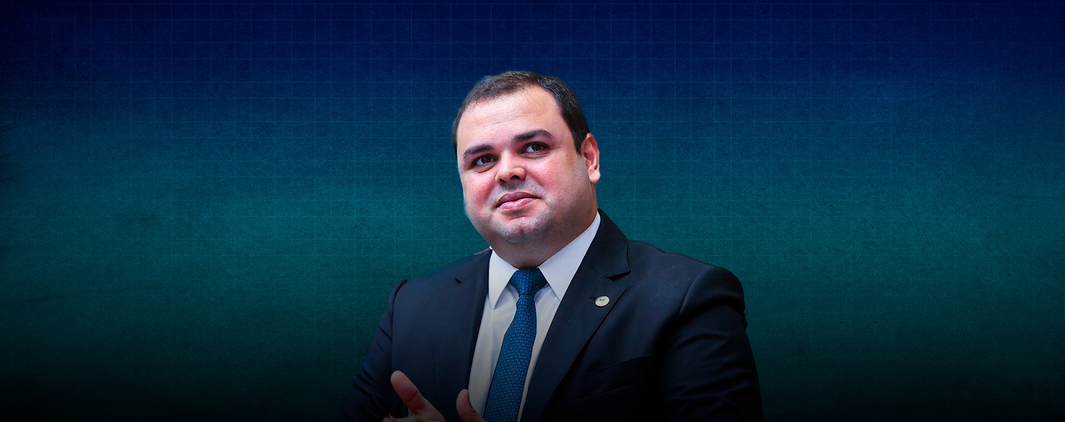 Candidato à Prefeitura de Manaus, Roberto Cidade esclarece polêmicas em sabatina; veja resumo