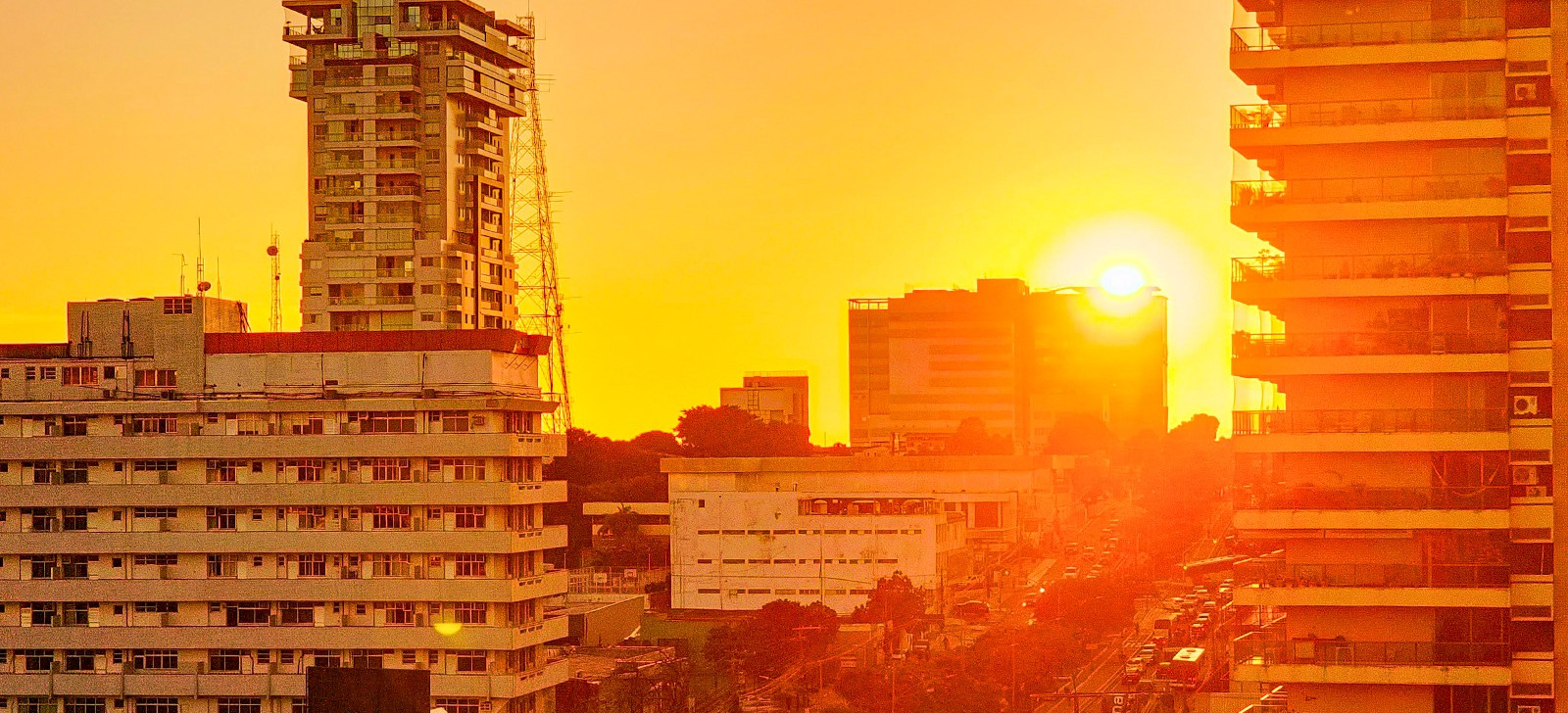 A cidade de Manaus e o sol (Paulo Dutra/CENARIUM)