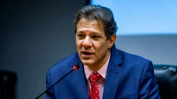 Haddad diz que governo federal vai banir 600 sites de apostas irregulares