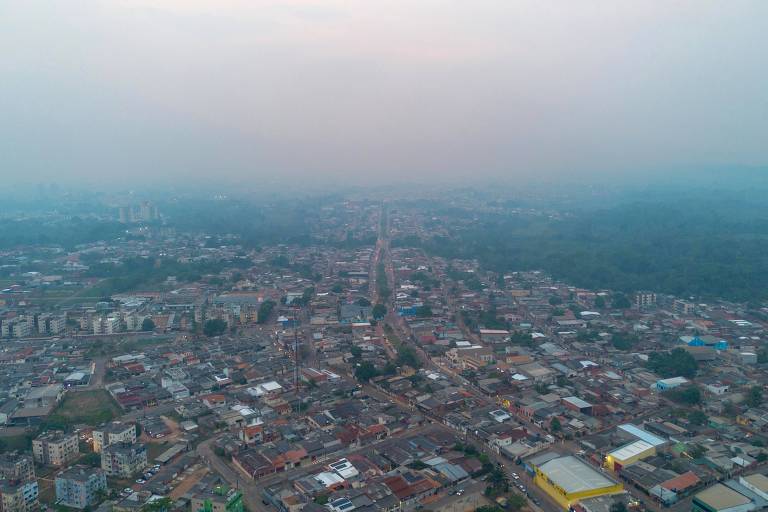 Avião da Latam volta a Brasília por fumaça em Rio Branco