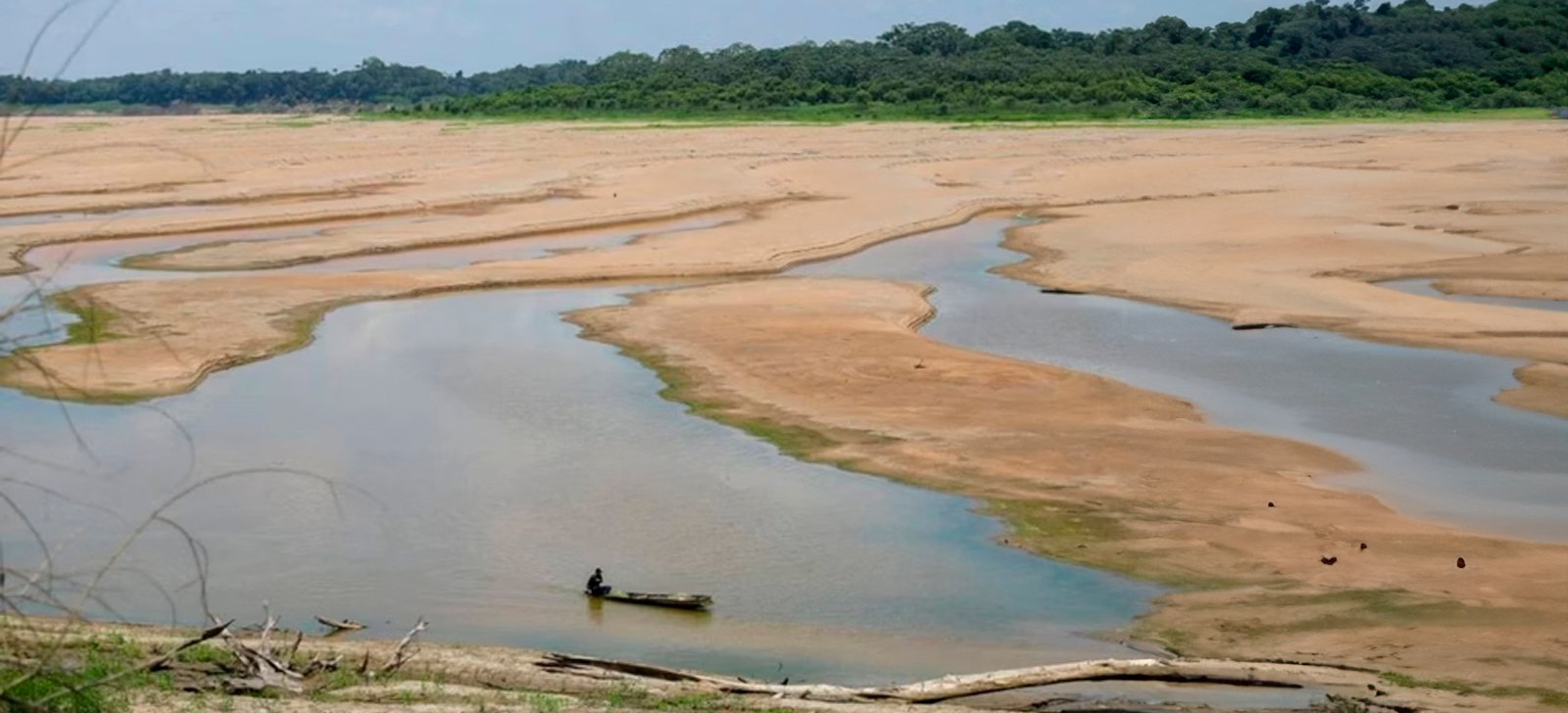 Preço da gasolina chega a R$ 7,28 em Porto Velho com seca do Rio Madeira