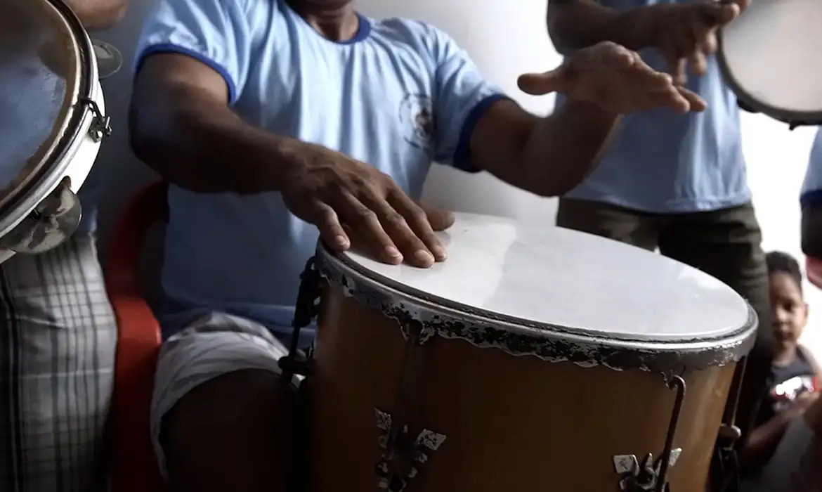 Instrumentos do samba se tornam expressões da cultura nacional