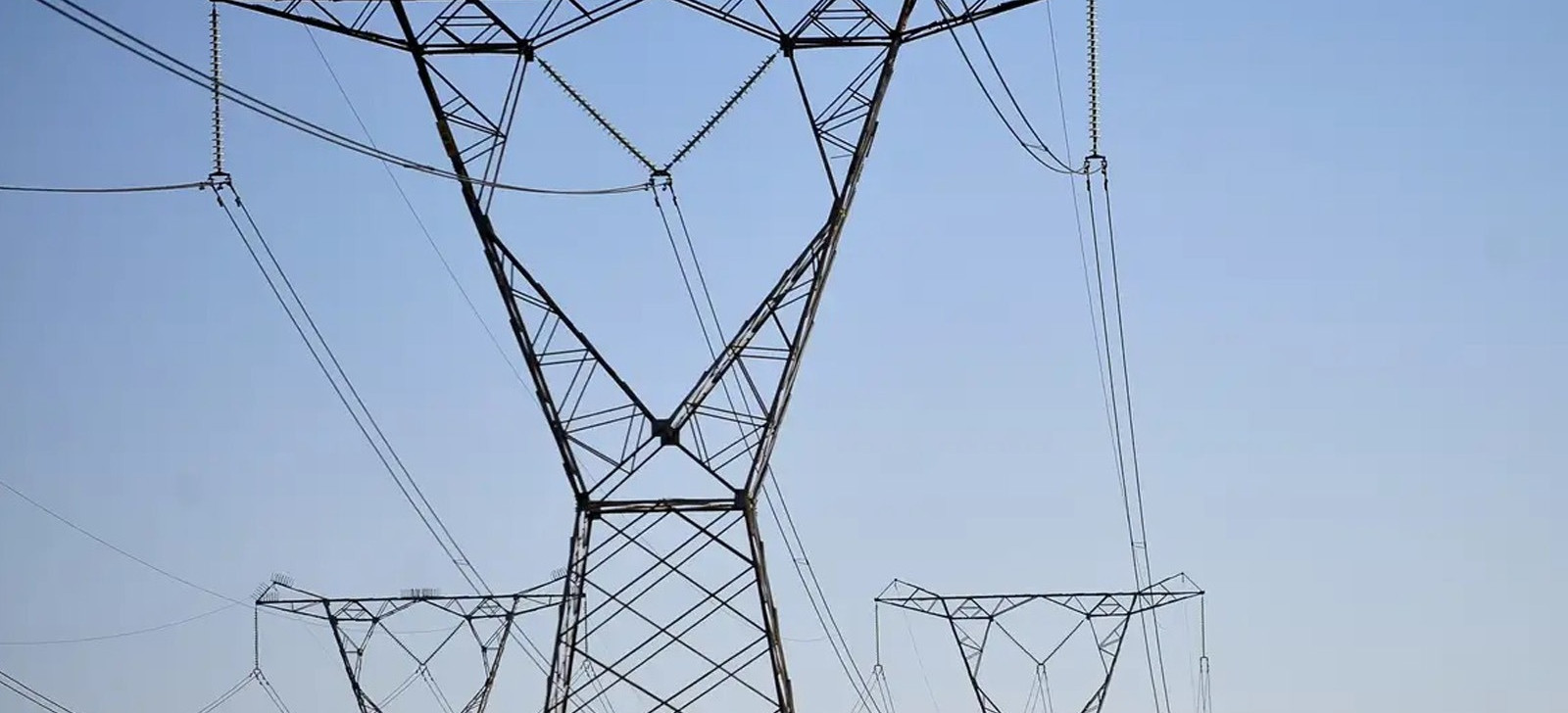 Torre de transmissão de energia no País (Divulgação) 