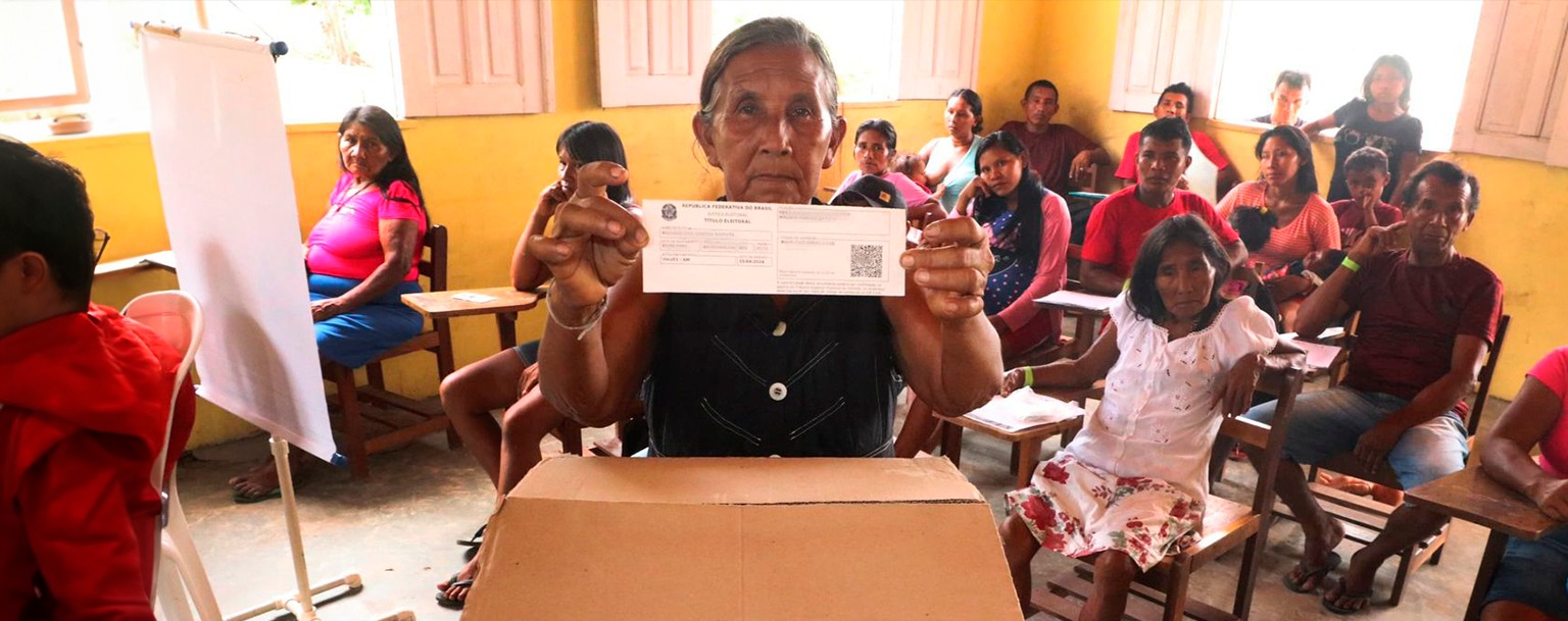 Líder indígena de 71 anos conquista novas seções eleitorais em território