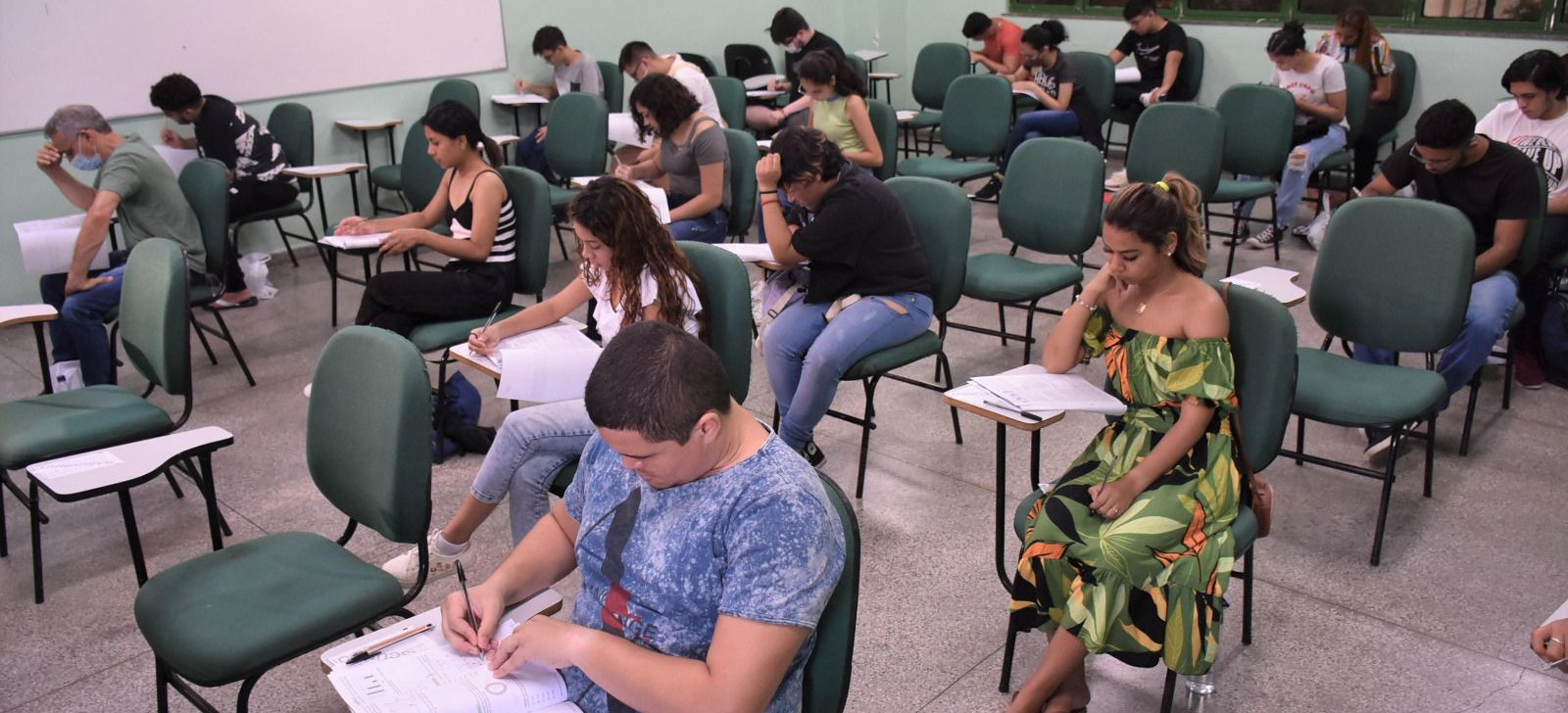 Cartões do Vestibular 2024 da UEA e SIS disponíveis a partir desta segunda-feira