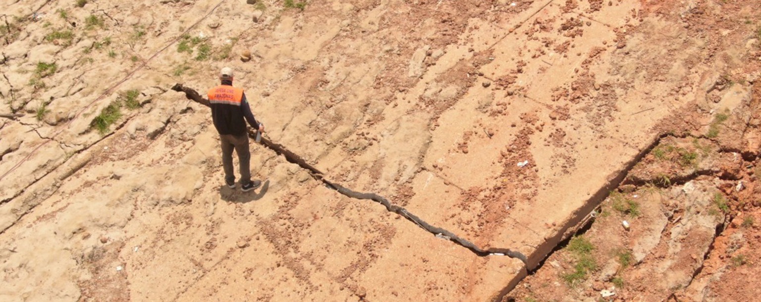 Com rachadura, Defesa Civil recomenda interdição do Porto de Autazes
