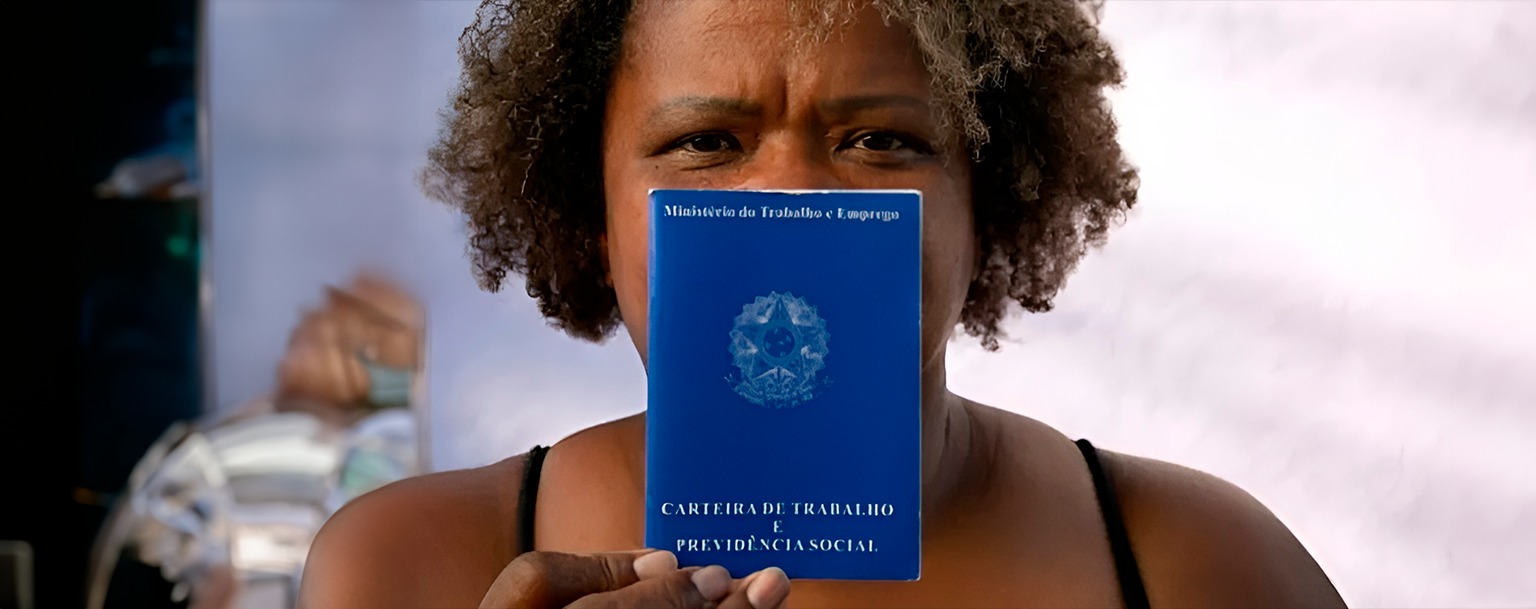 Crescimento de vagas para mulheres acelera redução da desigualdade