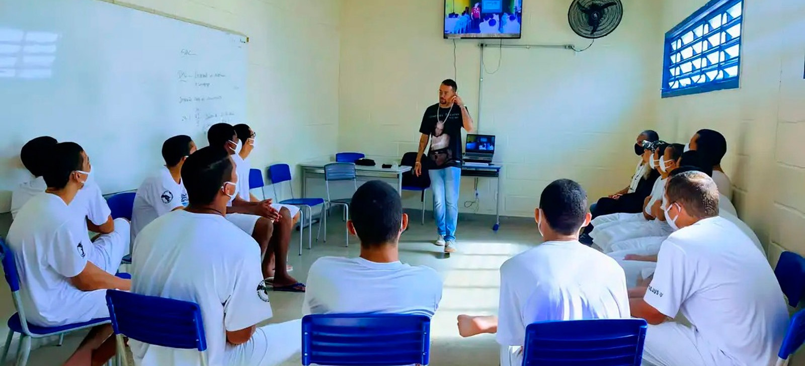 Conselho proíbe uso de armas letais em unidades socioeducativas