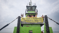 Manifestação paralisa balsas no Rio Tapajós contra Ferrogrão e hidrovia