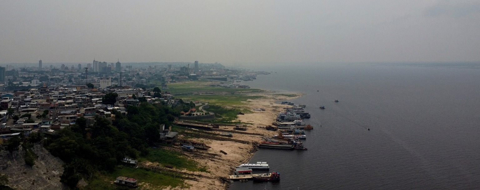 População relata dificuldades após fumaça voltar a encobrir Manaus