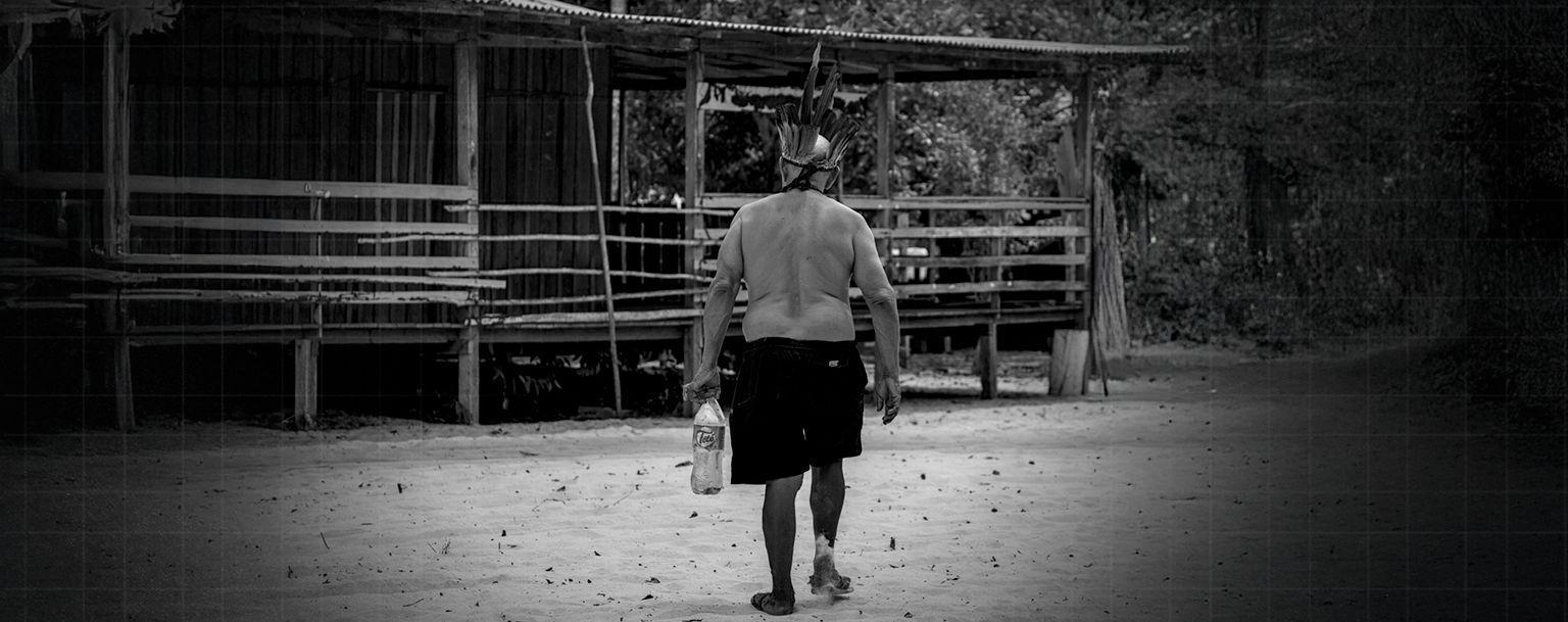 Comunidade indígena no AM enfrenta escassez e luta por subsistência em meio à seca