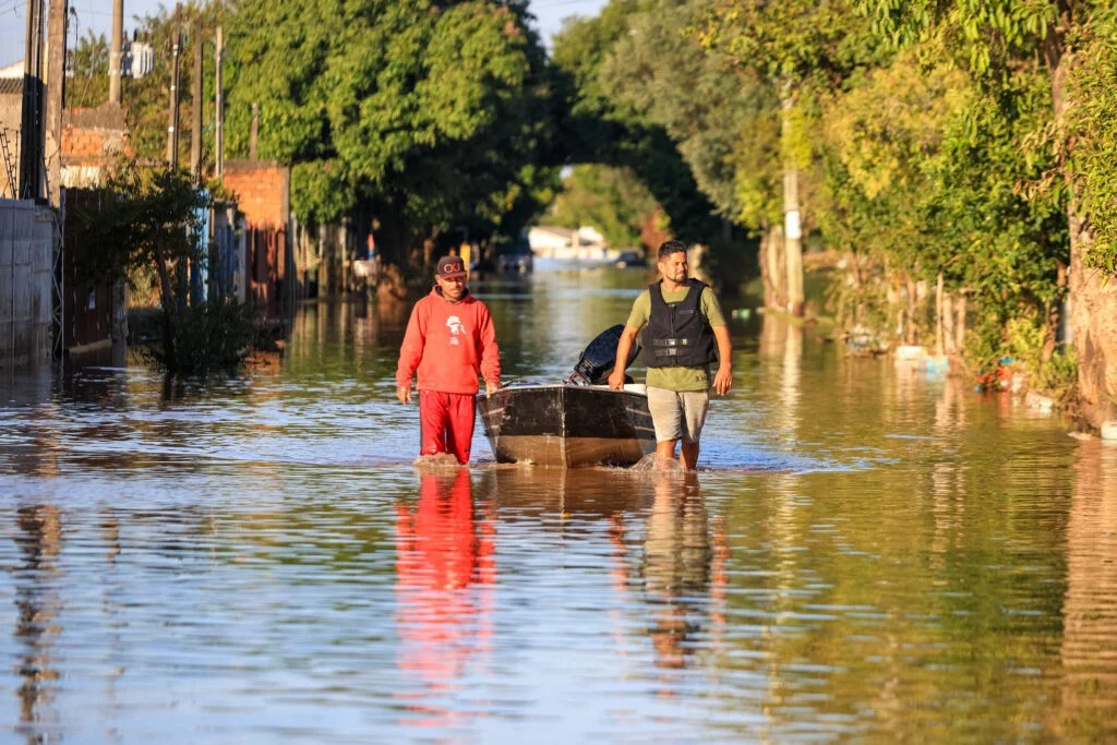 Clima agrava crise: 90 milhões de deslocados vivem em áreas de alto risco