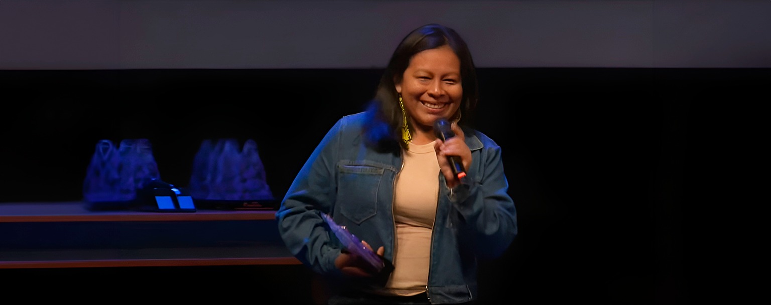 Pesquisadora indígena da Ufam recebe prêmio por valorização ancestral