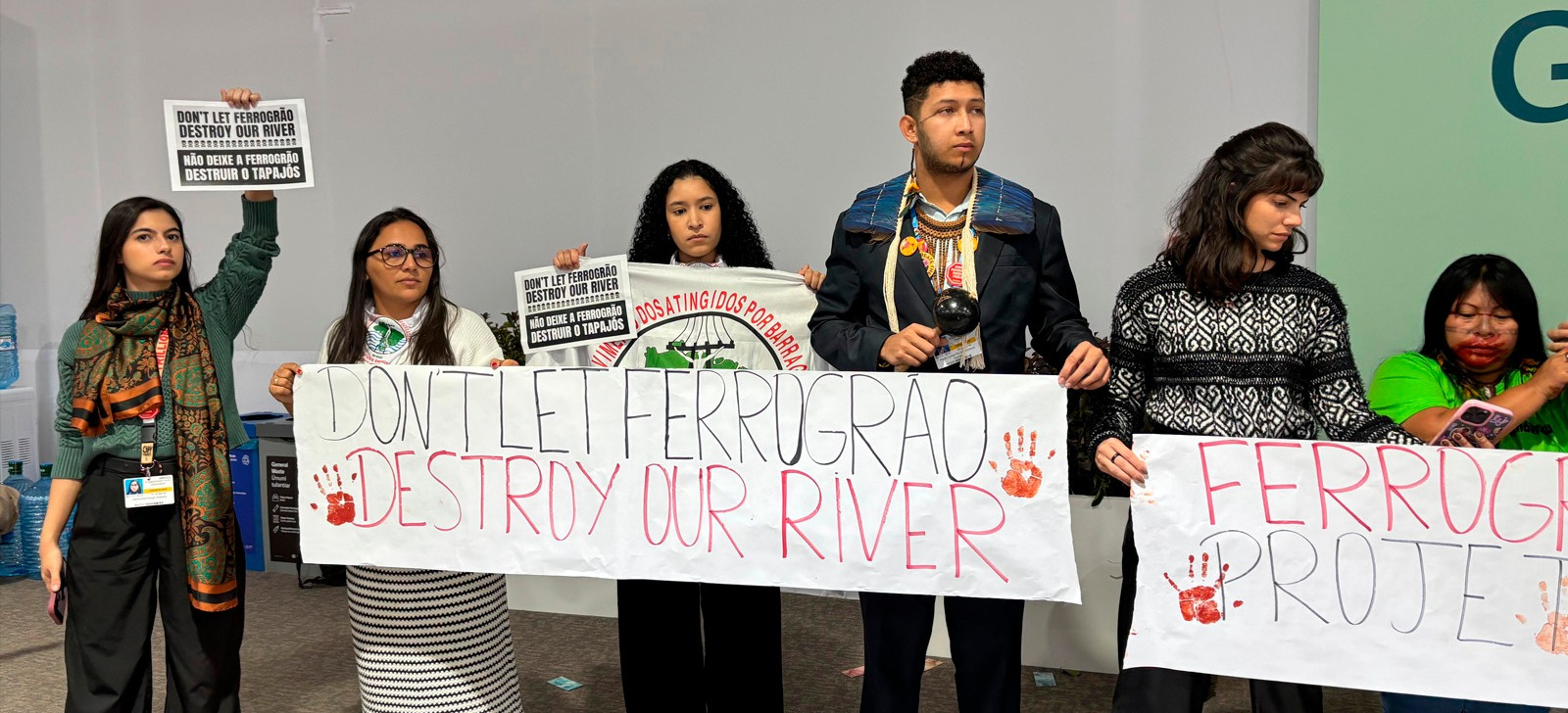 Lideranças indígenas pedem cancelamento da Ferrogrão em protesto na COP29