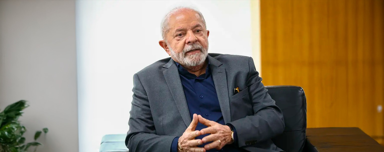 Presidente Lula passa por cirurgia após hemorragia intracraniana em SP