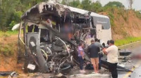 Acidente entre ônibus e carreta na AM-010 deixa mortos e feridos