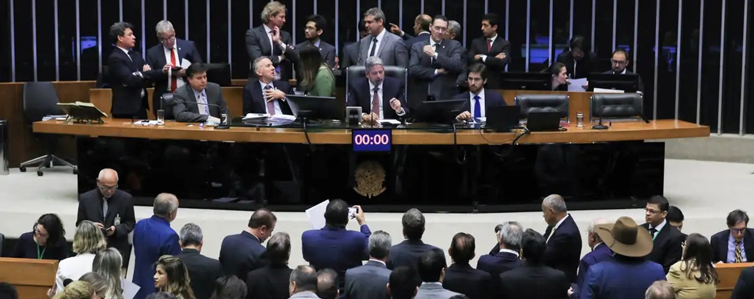 Câmara solicita ao STF revisão sobre suspensão de emendas parlamentares