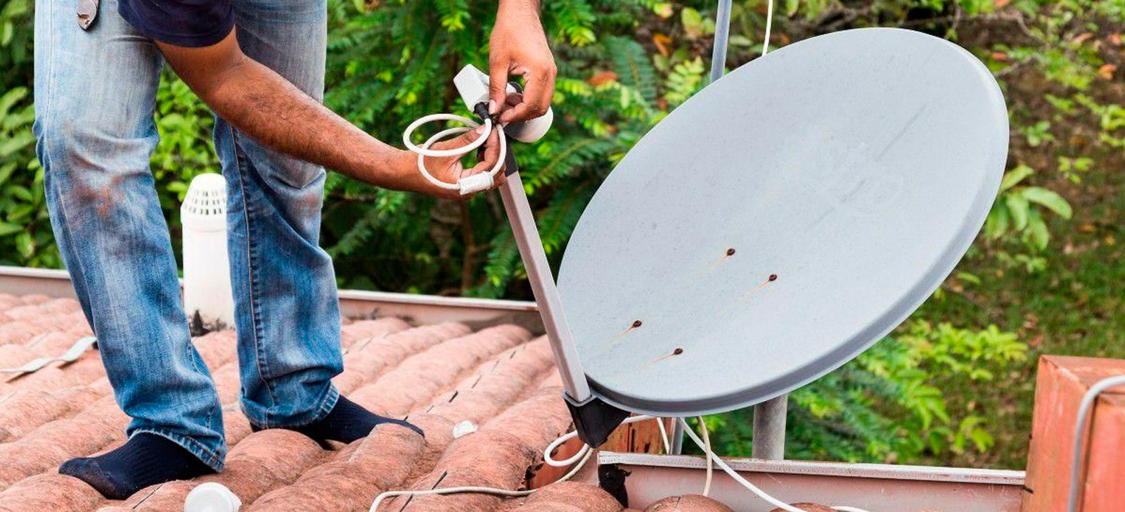 Famílias de 33 cidades do AM podem solicitar troca de parabólica