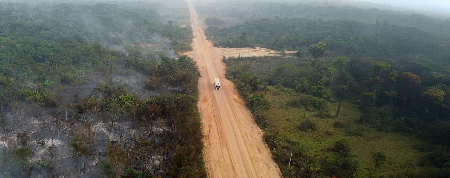 Aerial view of a section of BR-319 (Ana Jaguatirica/CENARIUM)