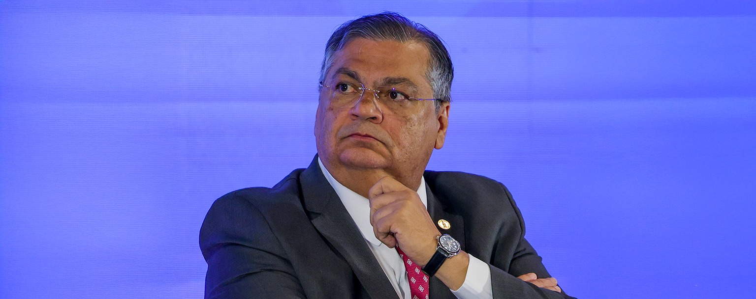 Ministro dá 30 dias para governo regulamentar emendas em universidades